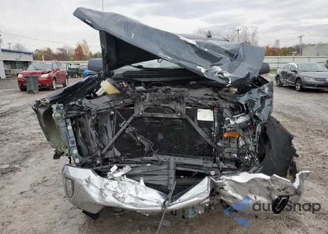 2018 Chevrolet Silverado K1500 Lt from USA, damaged, VIN 3GCUKRECXJG327439